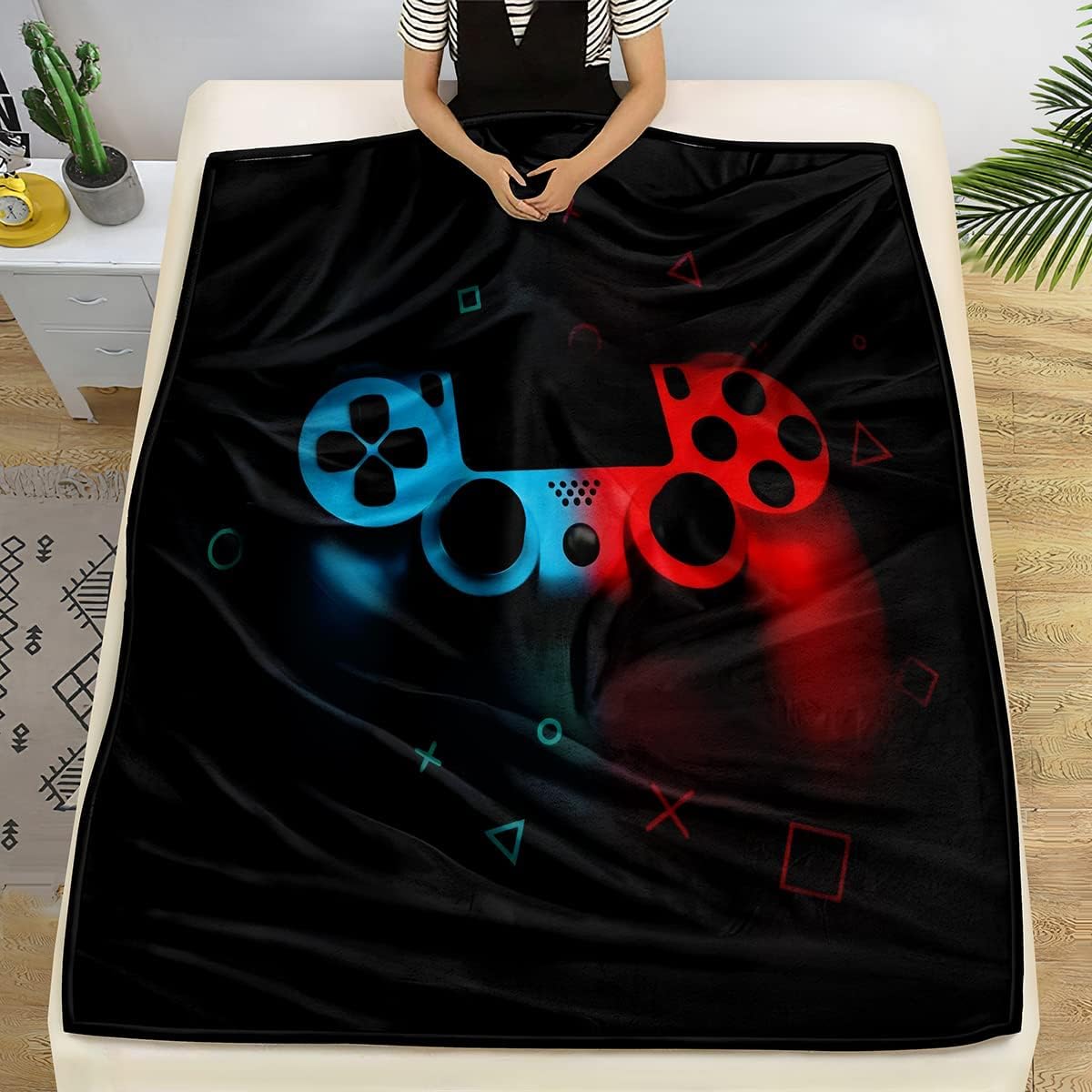 بطانية رمي من الصوف بنمط الألع - مراجعة Esports Gaming Bed وسعره