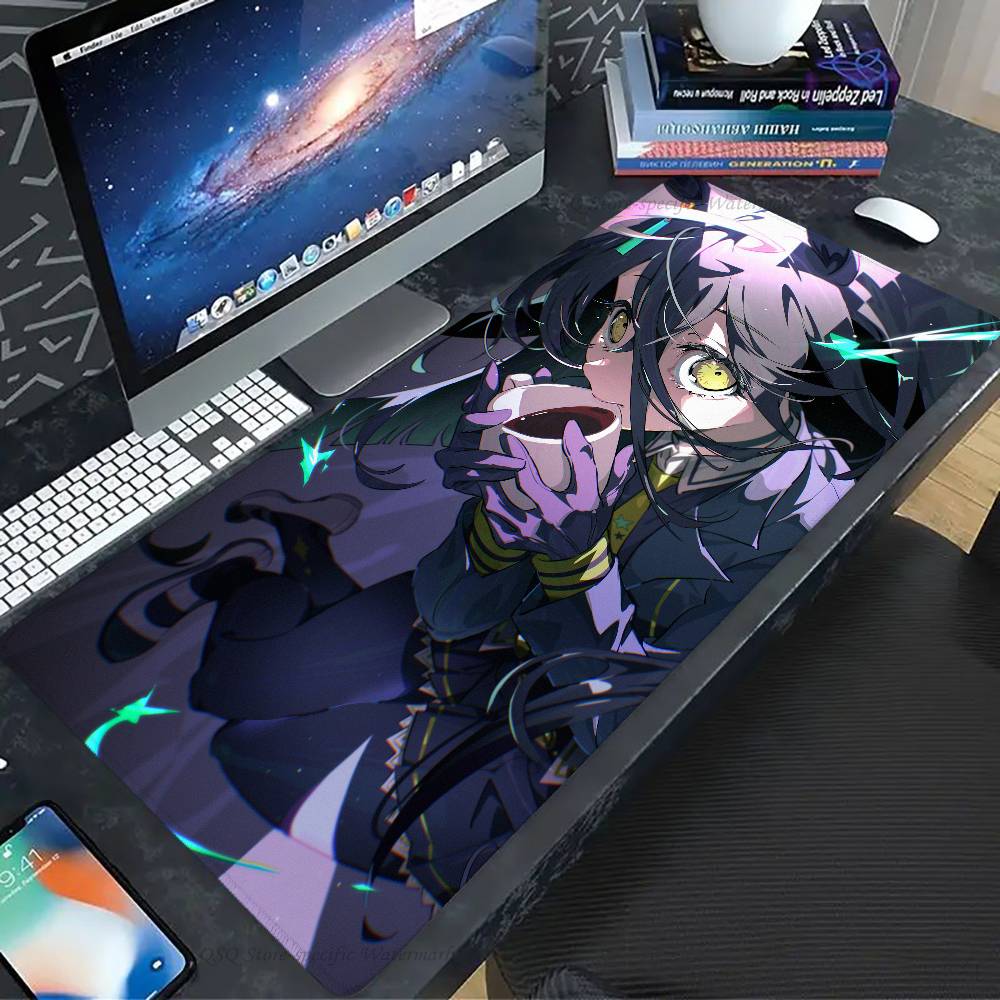 لوحة ماوس مانهاتن كافيه أوما إ - مراجعة Esports Gaming Laptop وسعره